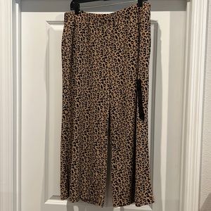 Wide Leg Crop